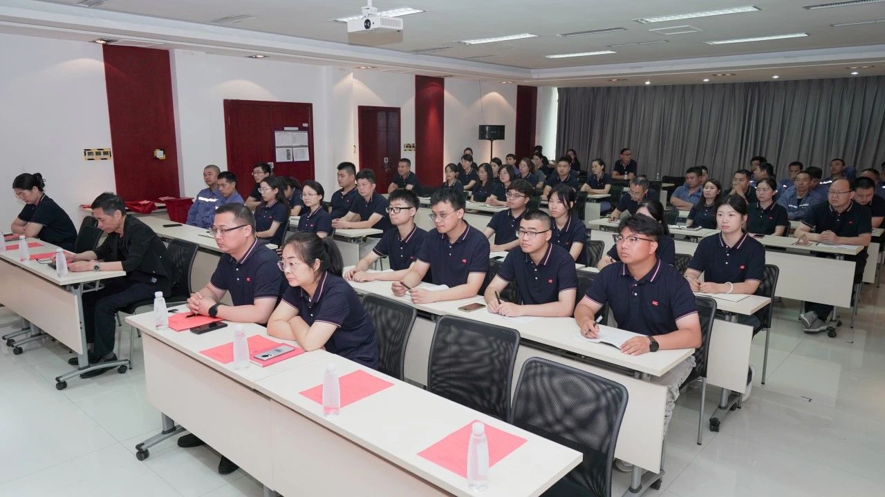 奋战三十天，全面完成公司关键指标｜伟德国际1946召开工作总结表彰大会