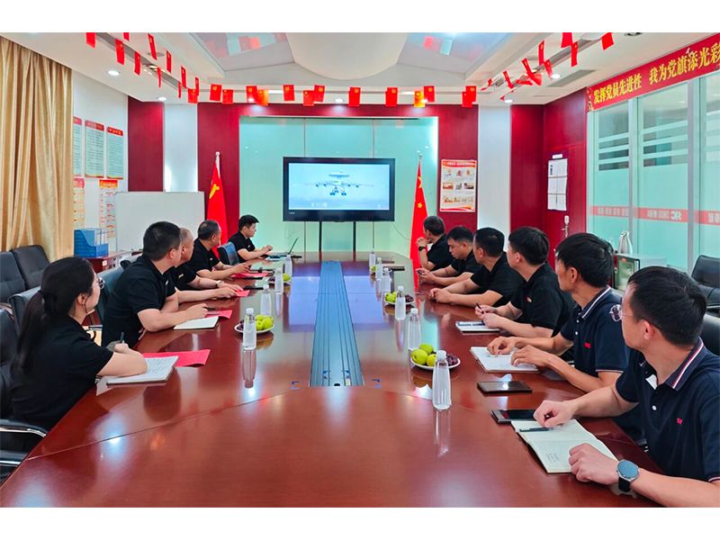 铸军魂・忆军旅・建新功｜伟德国际1946举办2025年退伍军人座谈会