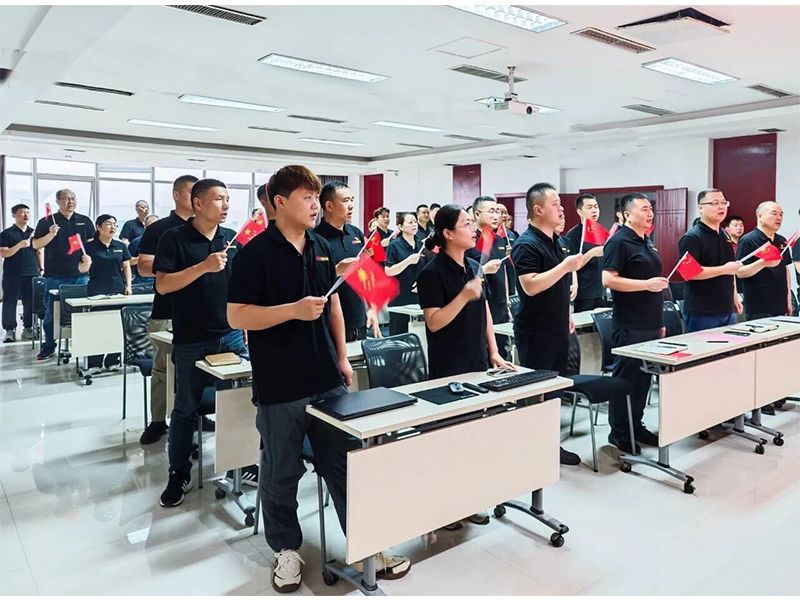 观阅兵砺初心 启质量担使命｜伟德国际1946这场盛会点燃奋进力量